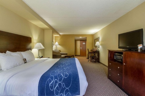 Comfort Suites Gettysburg image 13